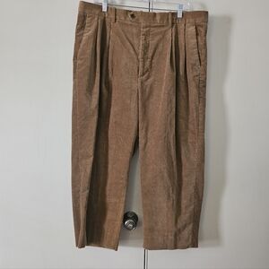 Banana Republic Tan Corduroy Ankle Pants. NWOT. Size 16 Short